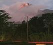 По ерупцијата на вулканот Руанг во Индонезија, се уште трае евакуацијата на населението