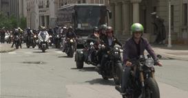 Елегантни моторџии низ скопските улици во обид да ја подигнат свеста за машкото здравје