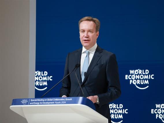 Претседателот на Светскиот економски форум: Глобалниот долг е највисок од времето на Наполеон 