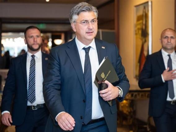 Пленковиќ стана мандатар - мора да состави Влада до 9 јуни и по трет пат премиерска функција