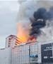 Видео: Пожар избувна во зградата на Берзата во Копенхаген, нејзиниот врв се урна