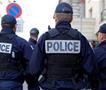 Француската полиција растури импровизиран камп на стотици мигранти во Париз