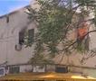 Пожар изби во куќа зад Универзална сала, интервенираа противпожарните екипи