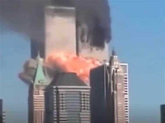 Фото: Се појавија нови снимки од терористичкиот напад на 11 септември во Њујорк