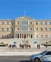 Инцидент во грчкиот Парламент – пратеник физички нападна друг пратеник